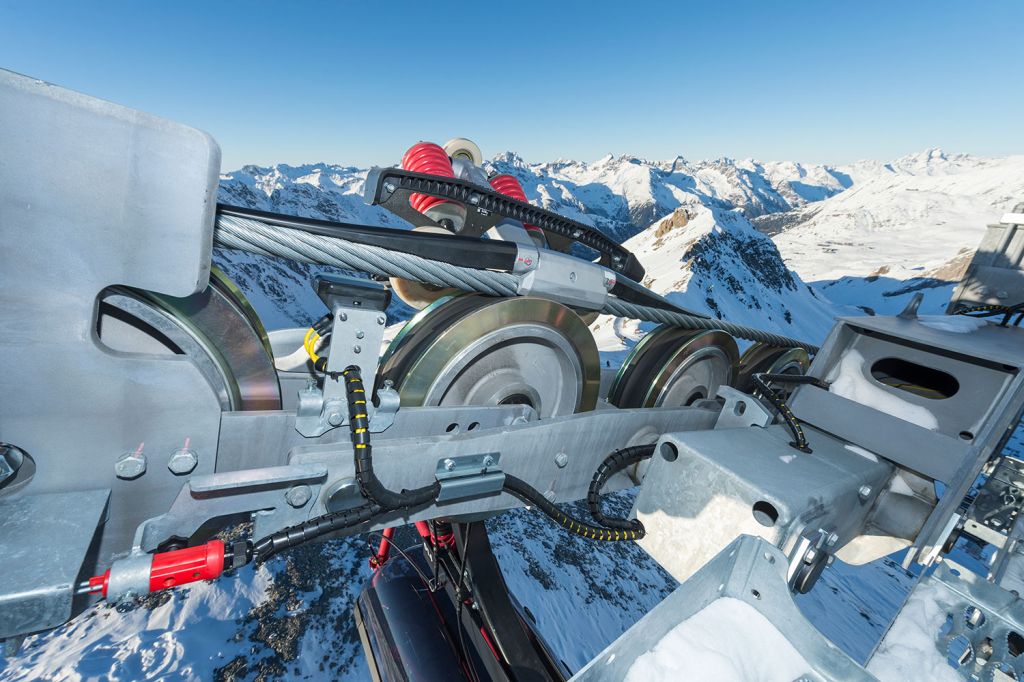 Palinkopfbahn in Ischgl - Die Klemme eines Sessels bei der Überfahrt über die Stütze. - © TVB Paznaun - Ischgl