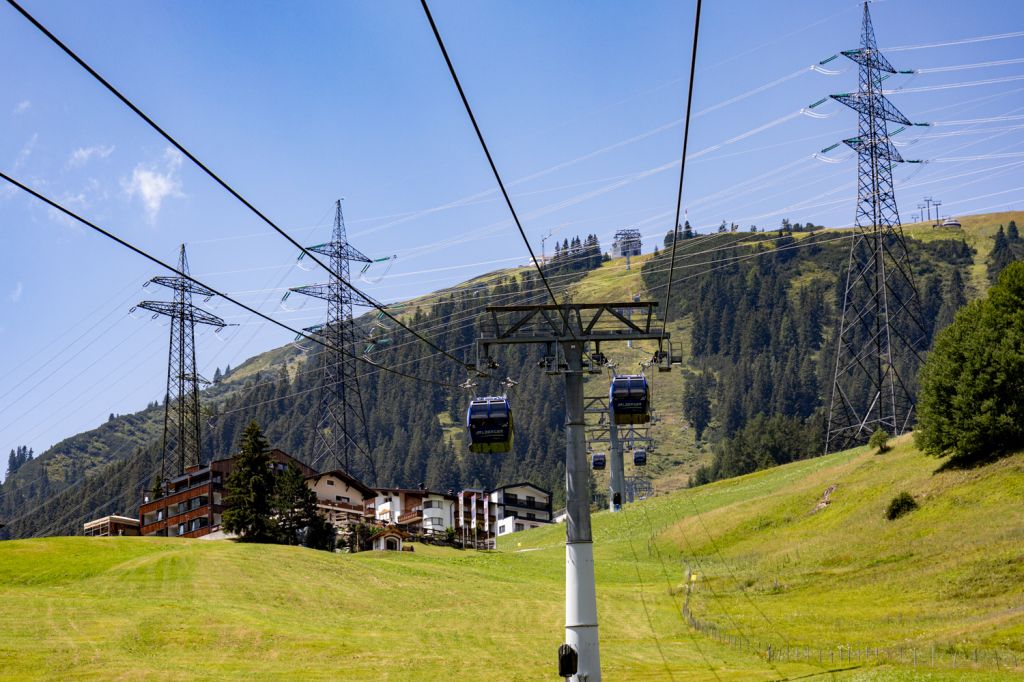 Funitel Galzigbahn - St. Anton am Arlberg - Bergbahn-Bilder - Die Streckenlänge der Galzigbahn beträgt 2.542 Meter. - © alpintreff.de - Christian Schön